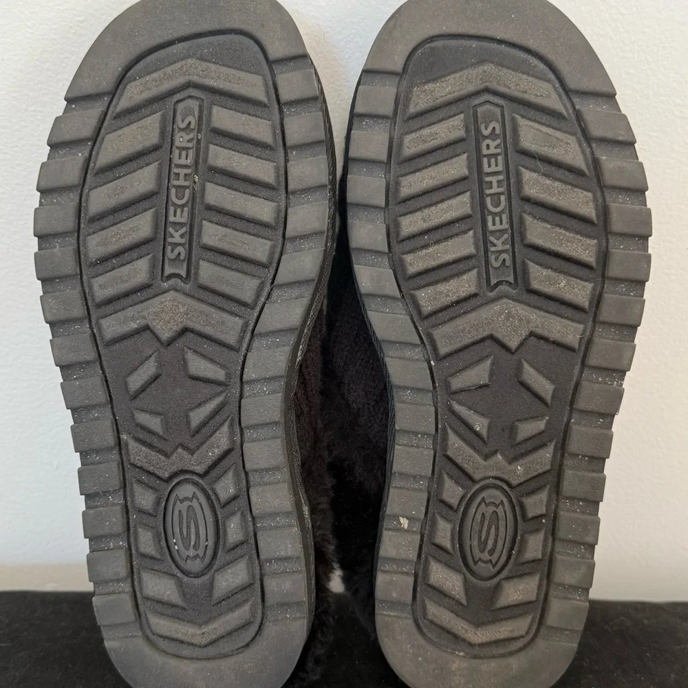 Skechers BOBS | Ice Angel Slippers | Size 6 | Black | Faux Fur | Knit - Picture 4 of 5